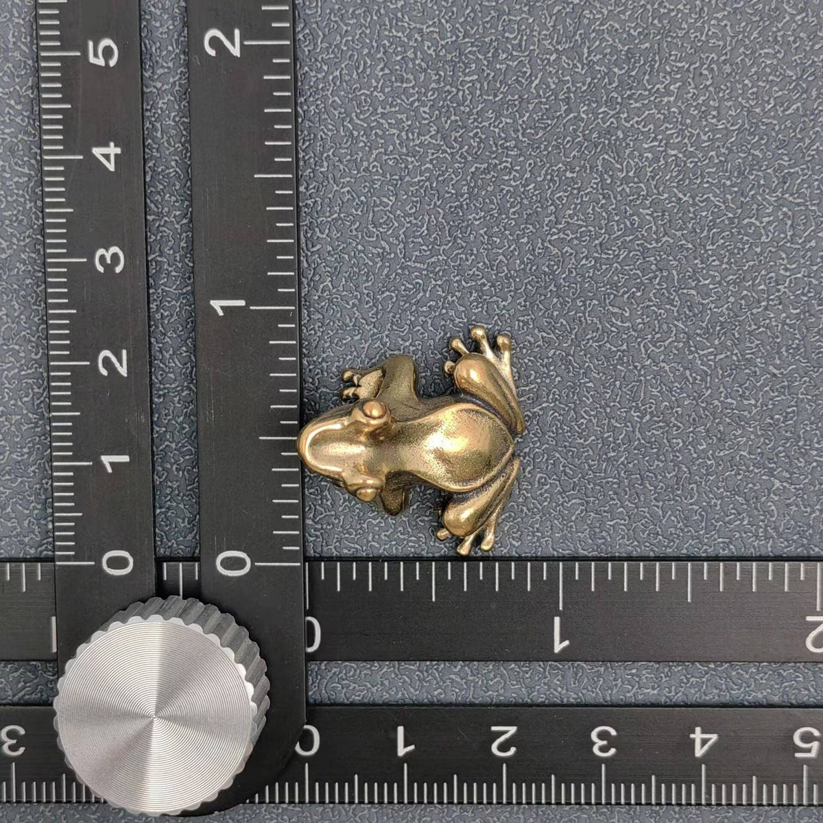 Vintage Brass Little Frog Desktop Ornament