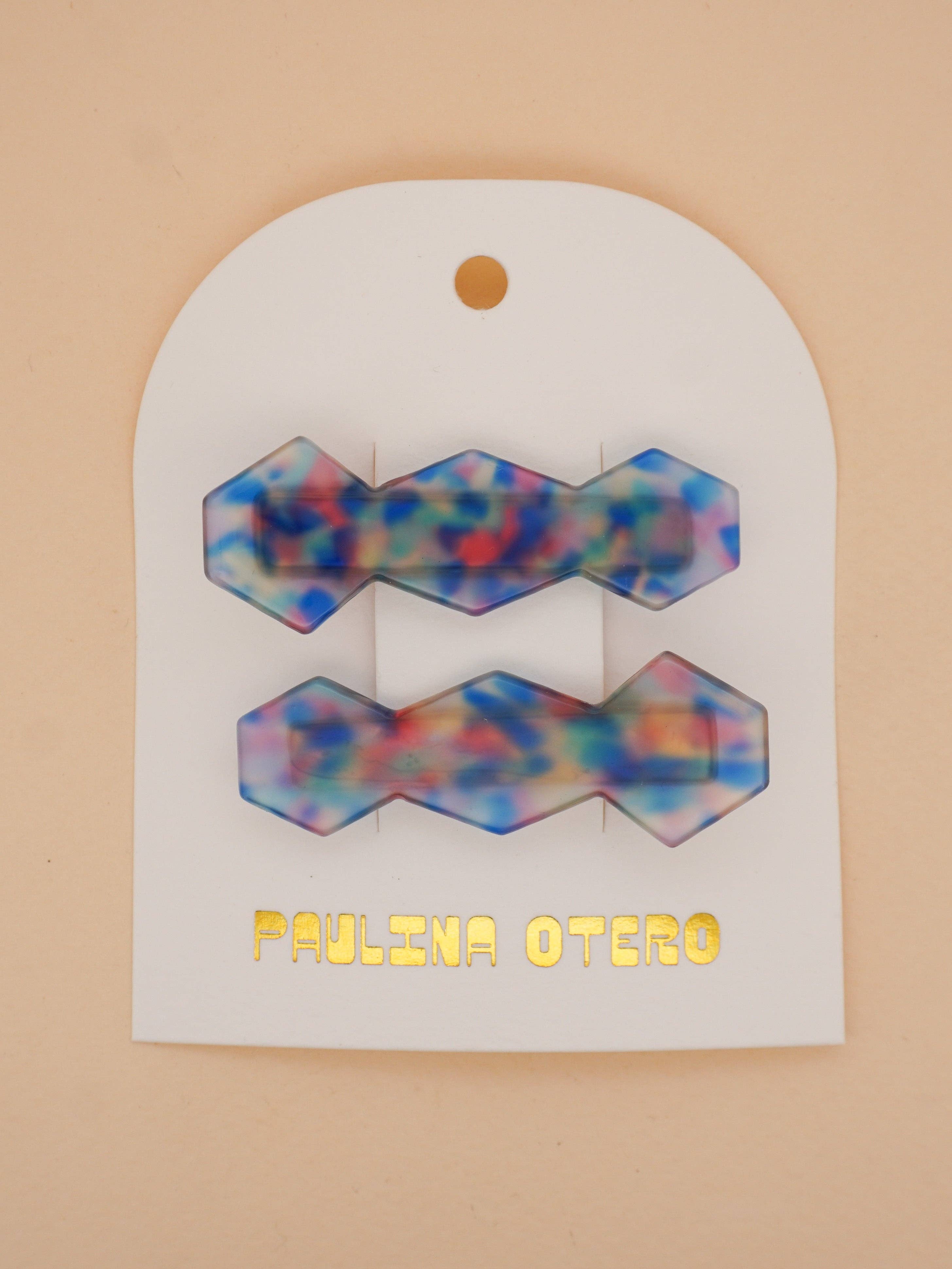 Vase Clips in Fish Tank