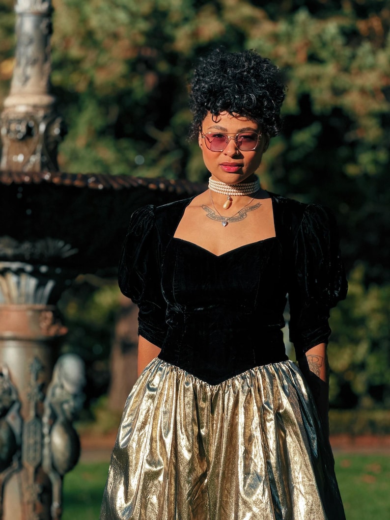 1980s Jessica McClintock Gunne Sax black velvet and gold formal dress